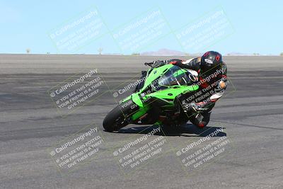 media/May-06-2024-Moto Forza (Mon) [[b33359f27d]]/1-Advanced/Session 2 (Bowl)/